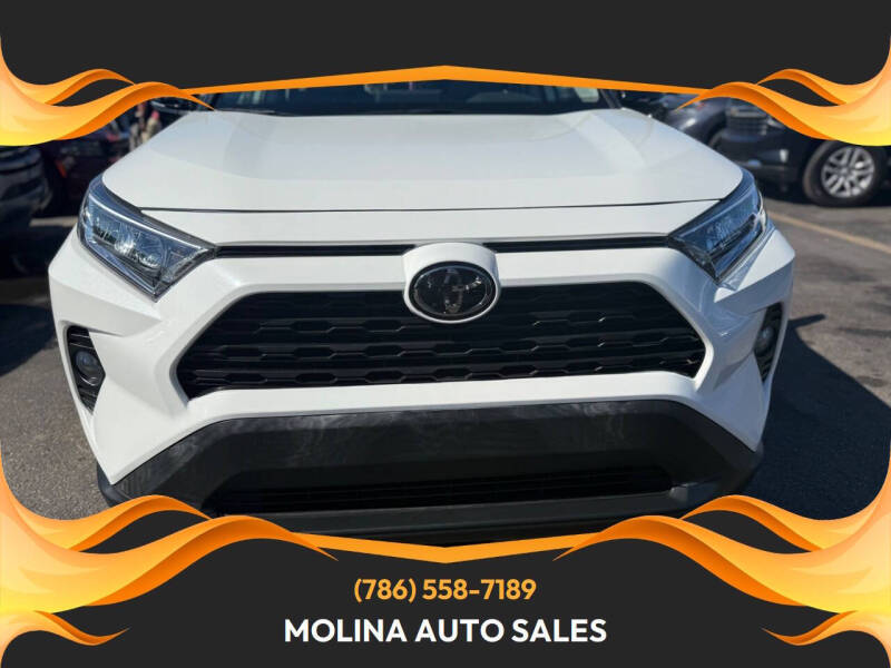 2019 Toyota RAV4 XLE Premium