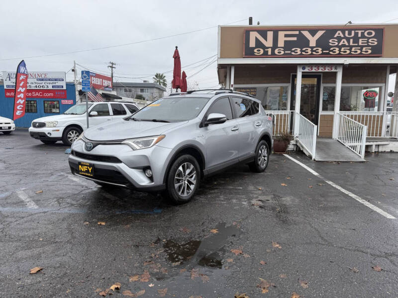 2018 Toyota RAV4 Hybrid XLE