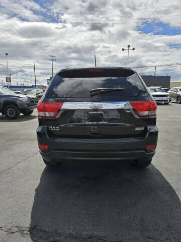 2011 Jeep Grand Cherokee Laredo