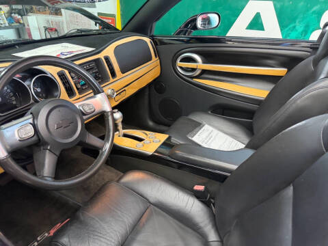 2004 Chevrolet SSR LS