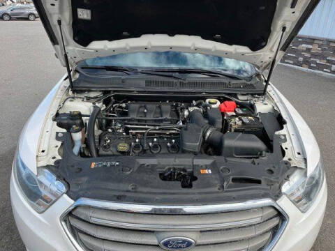 2019 Ford Taurus SEL