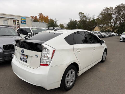 2010 Toyota Prius III