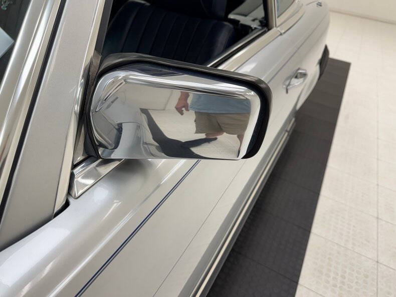 1977 Mercedes-Benz SL-Class