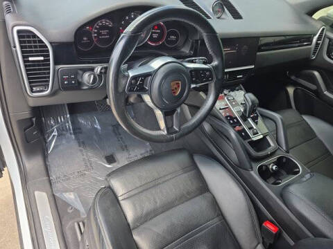 2023 Porsche Cayenne