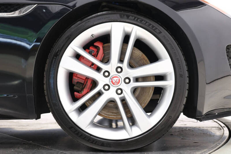 2014 Jaguar F-TYPE V8 S