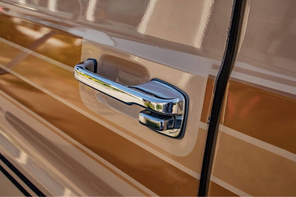 1984 Ford E-Series 87
