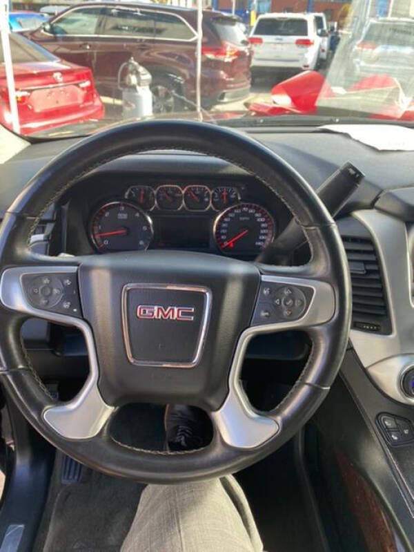 2016 GMC Yukon XL SLT