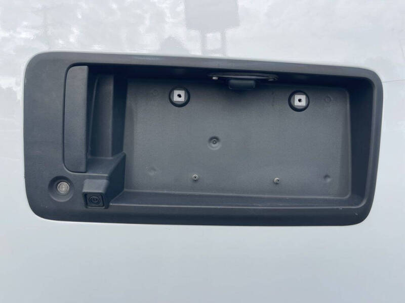 2023 Chevrolet Express 2500