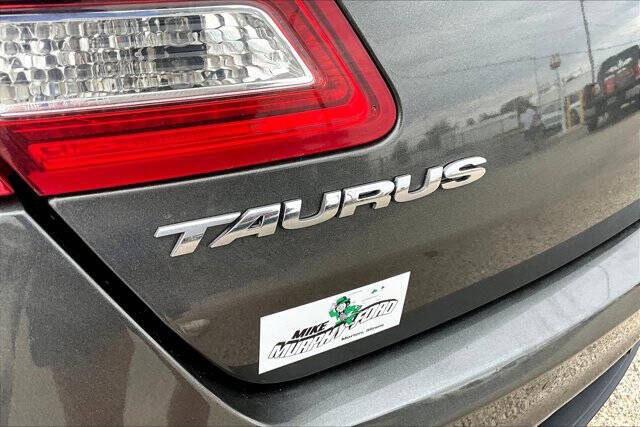 2016 Ford Taurus SEL