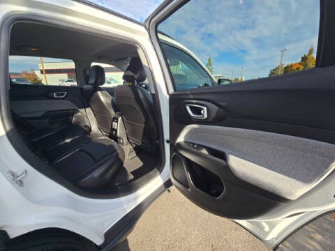 2022 Jeep Compass Latitude Lux