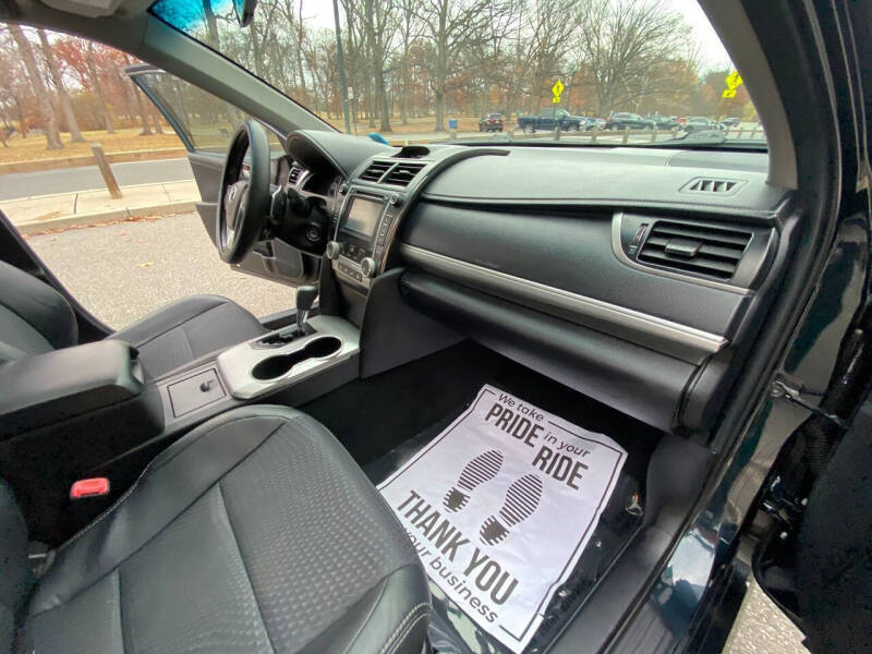 2012 Toyota Camry SE