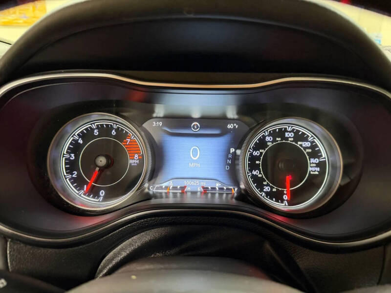 2019 Jeep Cherokee Overland