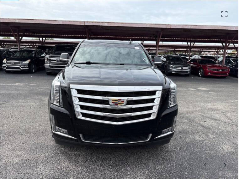2018 Cadillac Escalade Standard