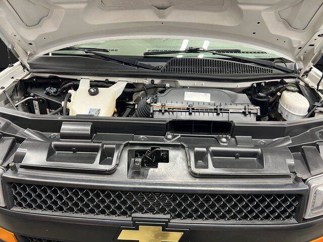 2021 Chevrolet Express 2500