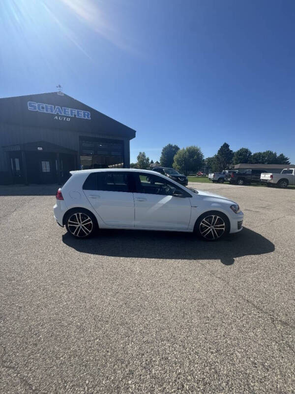 2017 Volkswagen Golf GTI SE