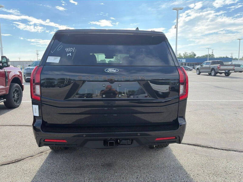 2027 Ford Expedition Tremor