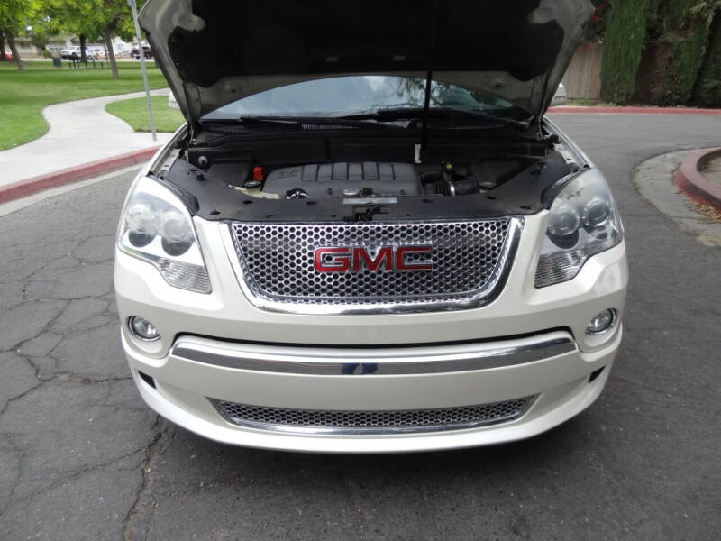 2011 GMC Acadia Denali