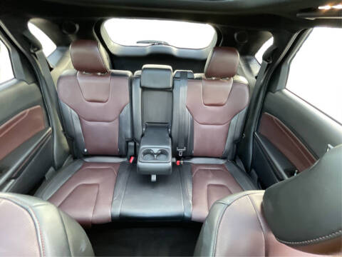 2020 Ford Edge Titanium