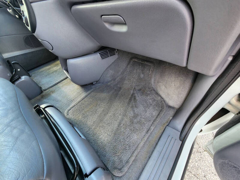 2000 Dodge Caravan SE