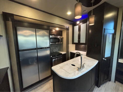 2017 Grand Design RV Momentum