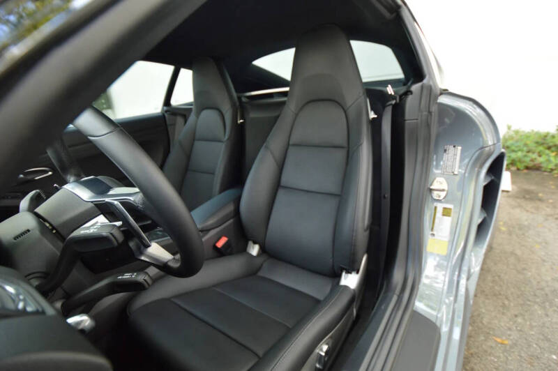 2025 Porsche 718 Cayman S