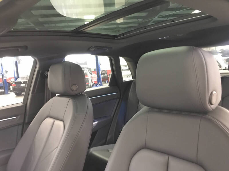 2023 Audi Q3 quattro S line Prem Plus 45 TFSI