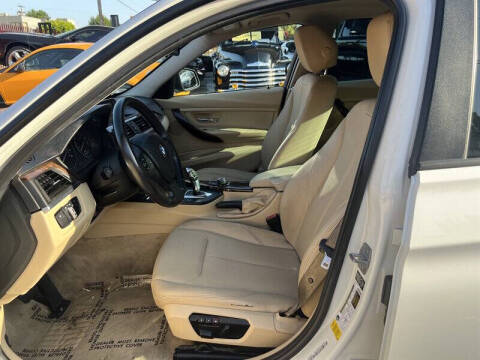 2014 BMW 3 Series 320i