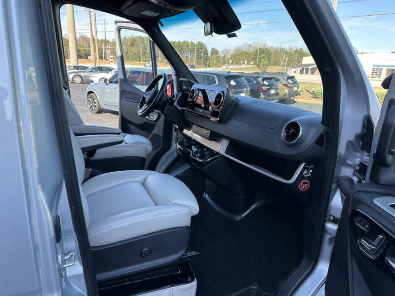 2021 Mercedes-Benz Sprinter 2500