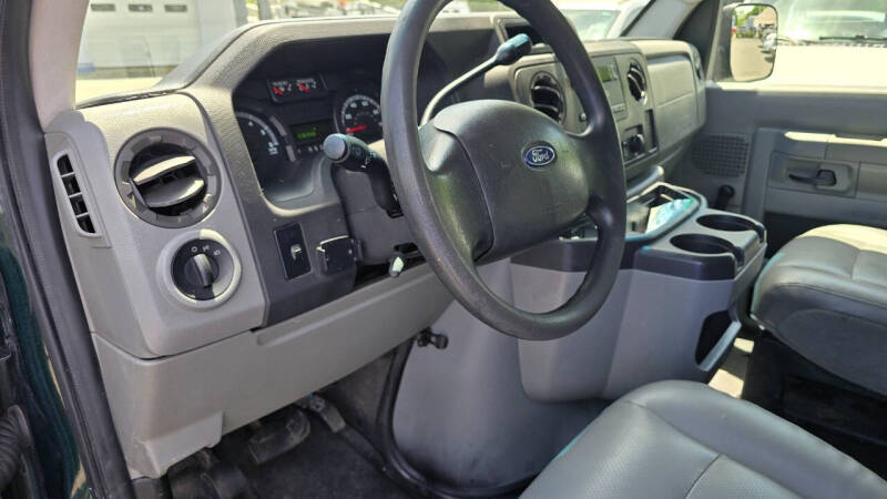 2009 Ford E-Series E-350 SD XL