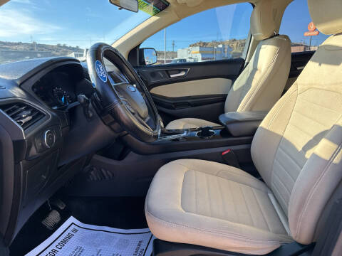 2017 Ford Edge SE