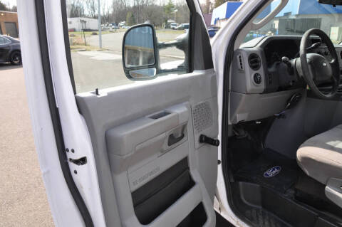 2013 Ford E-Series
