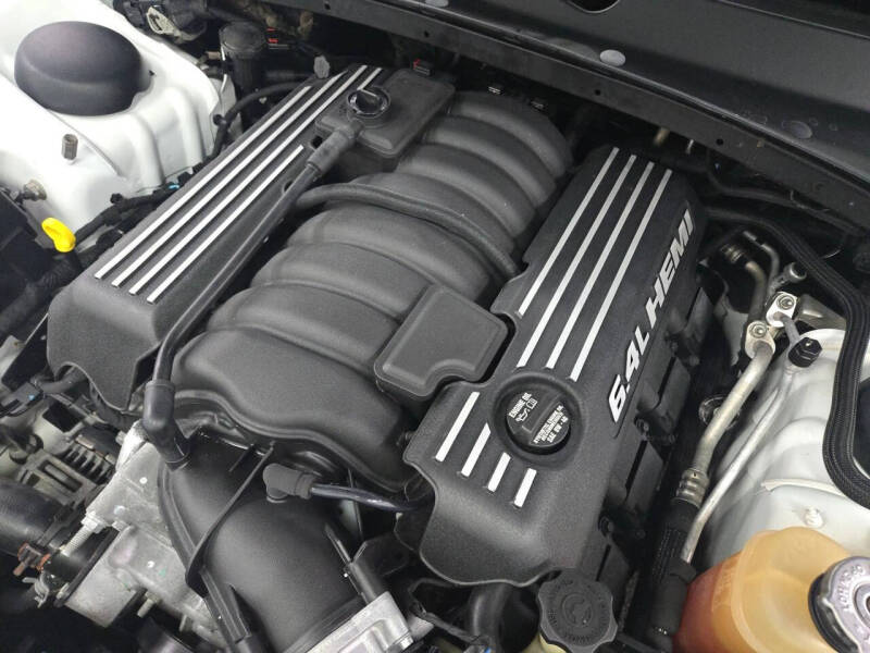 2012 Chrysler 300 SRT8