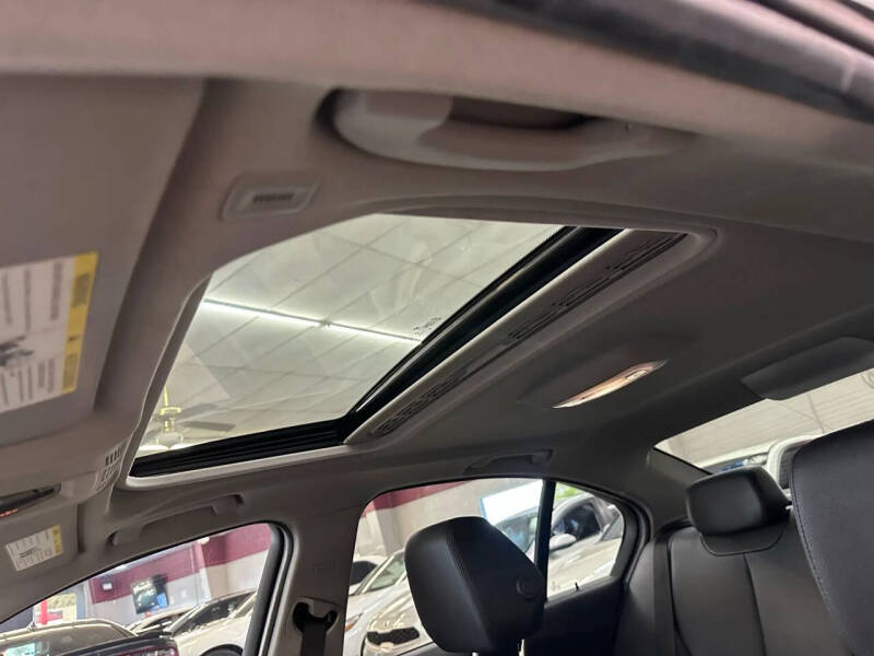 2018 BMW 3 Series 320i xDrive