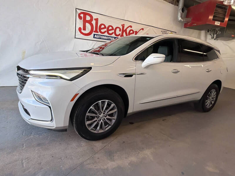 2023 Buick Enclave Essence