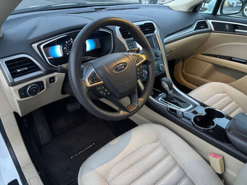 2014 Ford Fusion Hybrid SE