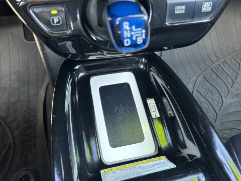 2016 Toyota Prius Three Touring