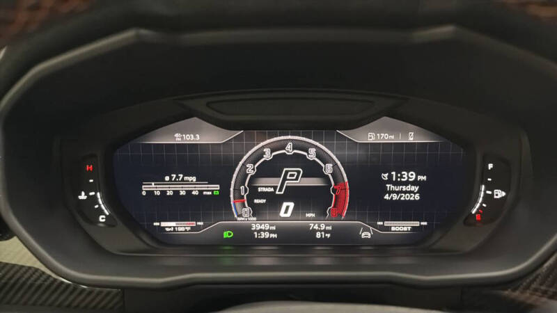 2023 Lamborghini Urus Performante