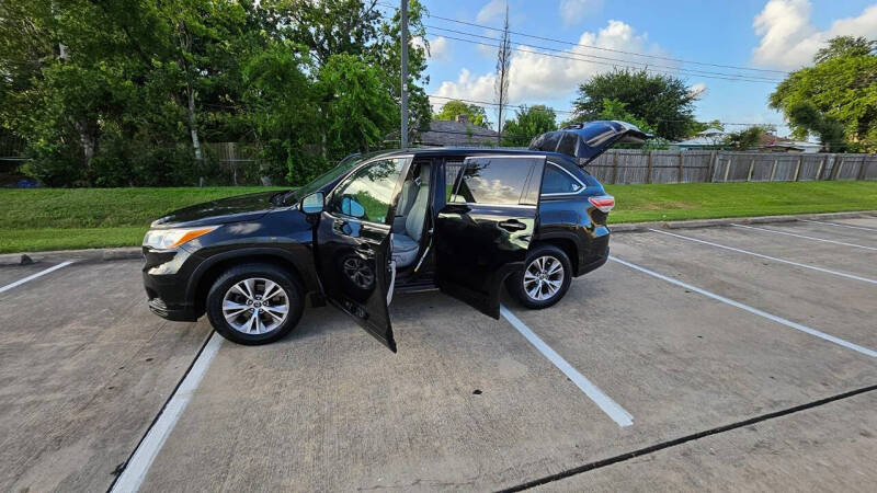 2016 Toyota Highlander LE Plus