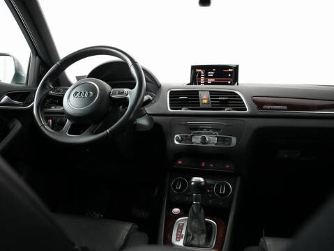 2016 Audi Q3 2.0T quattro Premium Plus