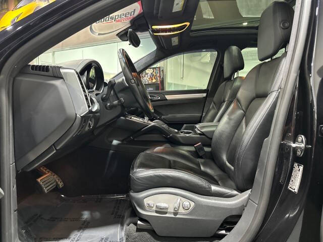 2014 Porsche Cayenne GTS