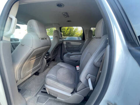 2017 Chevrolet Traverse LT