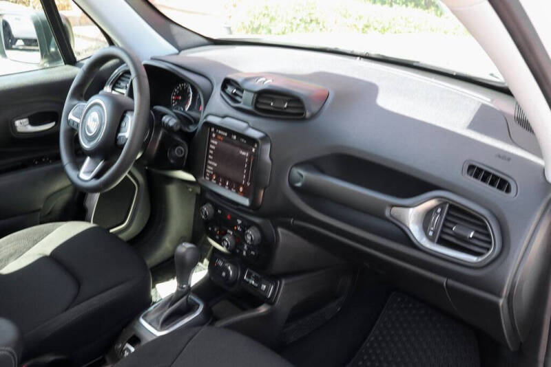 2023 Jeep Renegade Latitude