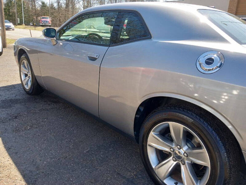 2015 Dodge Challenger SXT
