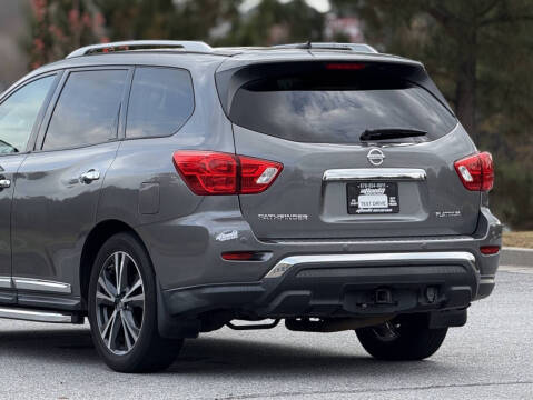 2018 Nissan Pathfinder Platinum