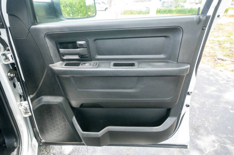 2021 RAM 1500 Classic Tradesman