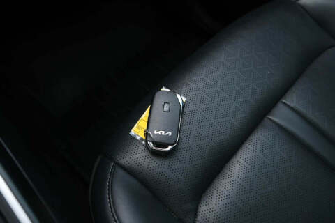 2022 Kia Sorento Hybrid S