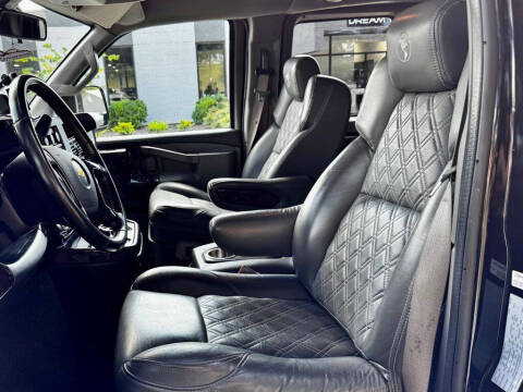 2020 Chevrolet Express 2500