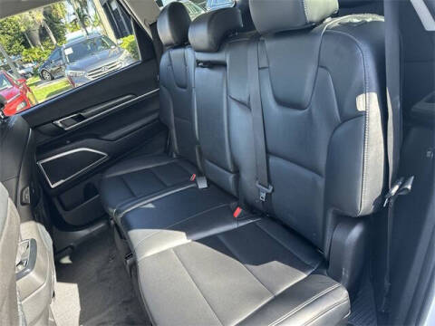 2023 Kia Telluride LX