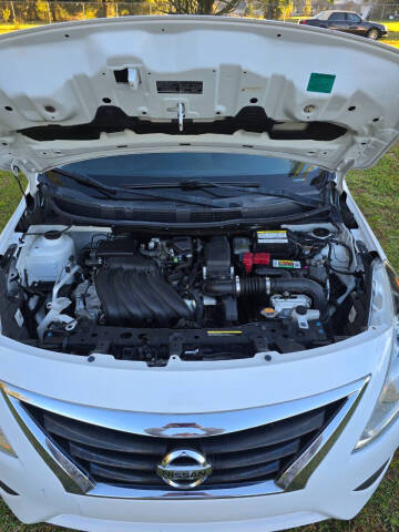 2019 Nissan Versa SV