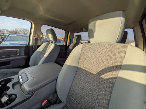 2019 RAM 1500 Classic SLT